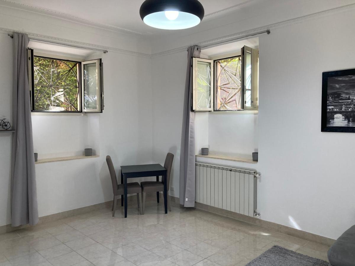 Alex Rhome Apartment Roma Exterior foto