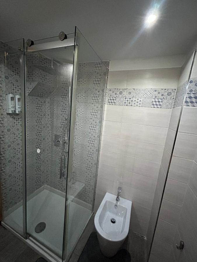 Alex Rhome Apartment Roma Exterior foto